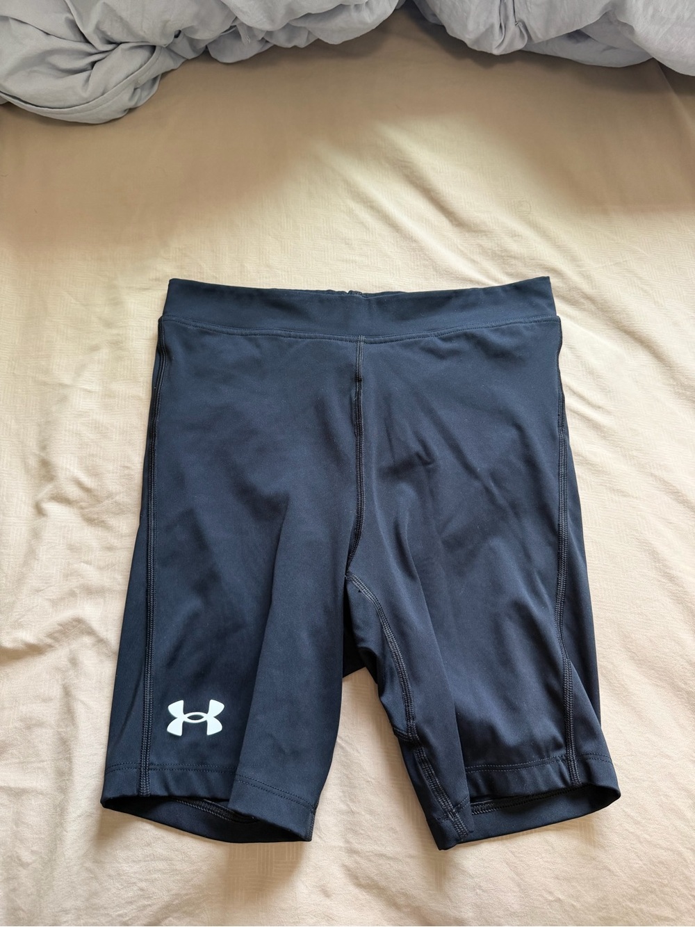 Under Armour Black Men’s Compression Shorts/Half Tights.
